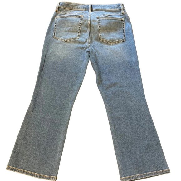 Talbots Women's Crop Flare Blue Jeans Medium Wash Size 8 - Picture 6 of 6